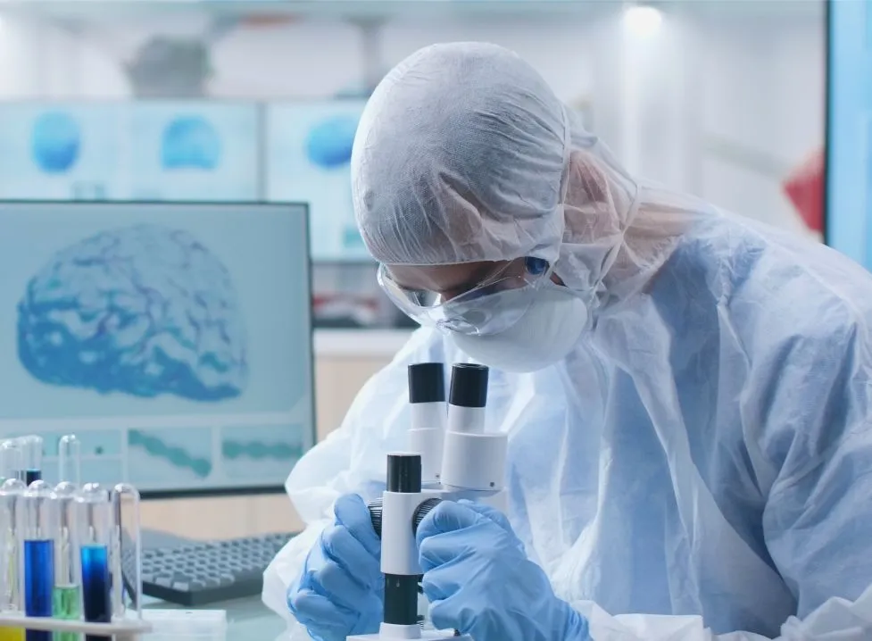 Bacteriostatic Water vs Sterile Water